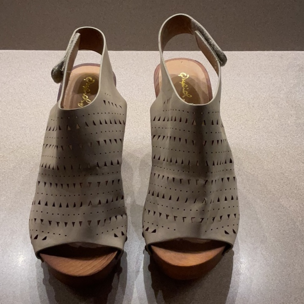 Qupid Tan Wedge Shoes